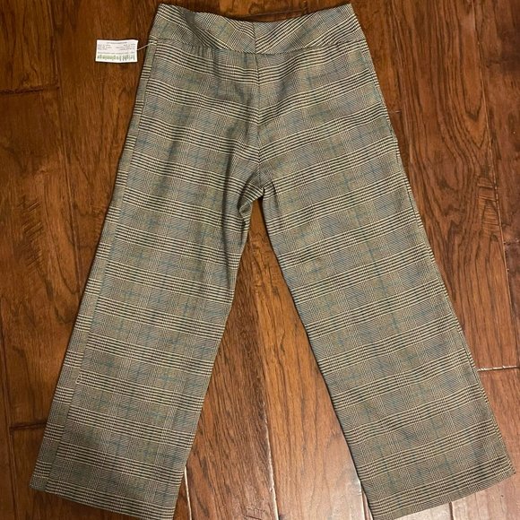 Checkered Black and White - Picture 2 of 4